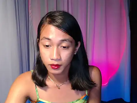 taylaxuxu online show from 04-17-26, 06:49