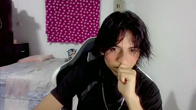 LouisOwOoo online show from 10-19-25, 11:55