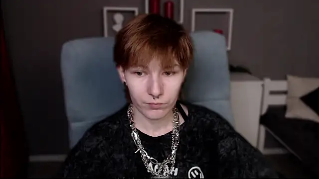 Snapshot of guitarandangell chatting on 03-07-26, 06:27 guitarandangell online show from 03-07-26, 06:27