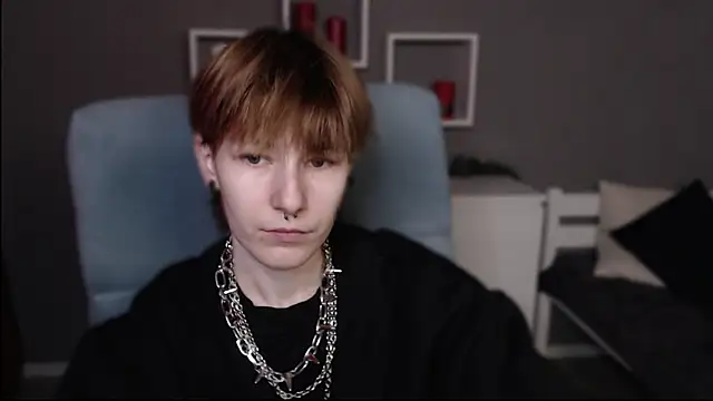 Snapshot of guitarandangell chatting on 03-13-26, 05:14 guitarandangell online show from 03-13-26, 05:14