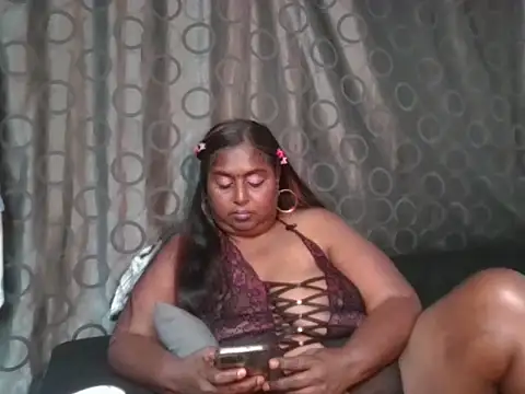 Snapshot of Indianhoney58 chatting on 10-22-25, 04:51 Indianhoney58 online show from 10-22-25, 04:51