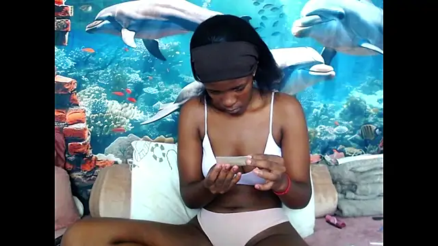 AfricanBarbiee69 online show from 05-19-26, 10:43
