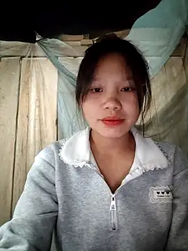 linh-miu99 online show from 03-03-26, 01:39