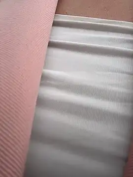 KiraSunshine online show from 04-27-26, 05:38