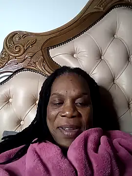 Hotcougar online show from 10-29-25, 08:21