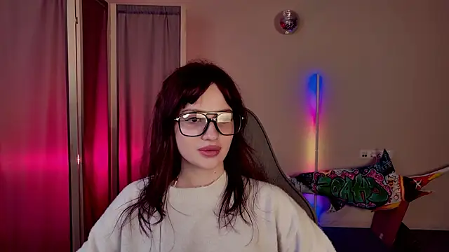 KiraVair online show from 04-13-26, 03:39