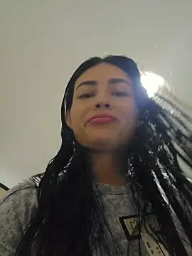 Snapshot of ViolettRouse chatting on 11-17-25, 07:30 ViolettRouse online show from 11-17-25, 07:30