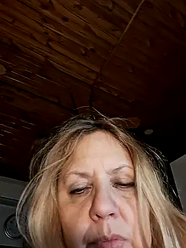 Snapshot of JennyInVegas chatting on 06-24-26, 03:05 JennyInVegas online show from 06-24-26, 03:05