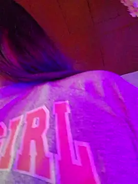 Snapshot of chloebrownn03 chatting on 06-27-26, 04:17 chloebrownn03 online show from 06-27-26, 04:17