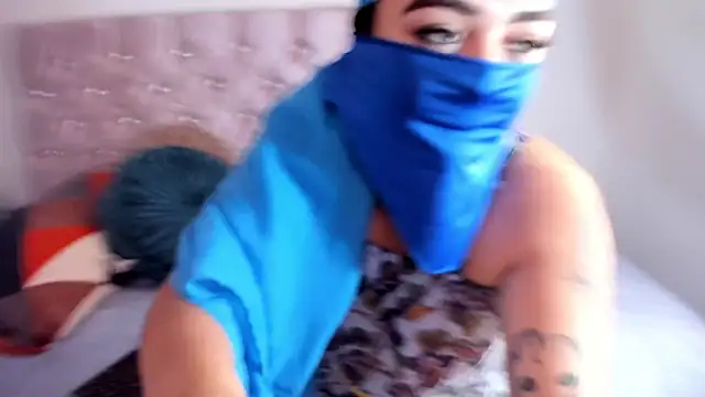 Snapshot of Inaya_Khalifa chatting on 10-26-25, 01:55 Inaya Khalifa online show from 10-26-25, 01:55