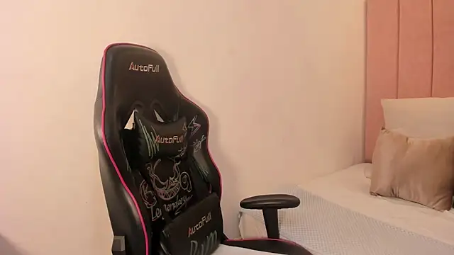 dulce morbida online show from 10-23-25, 09:57