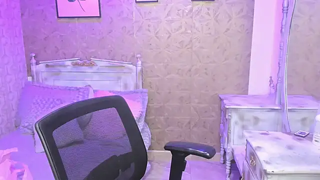 Sofia clk online show from 07-30-26, 03:05
