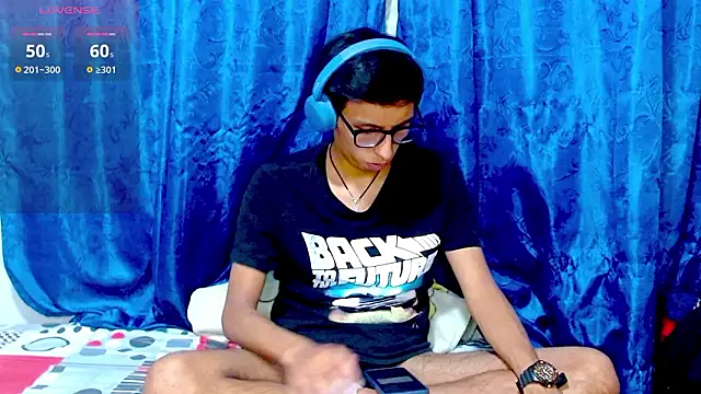 Snapshot of DavTwink3100 chatting on 02-17-26, 02:08 DavTwink3100 online show from 02-17-26, 02:08