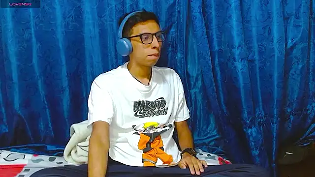 Snapshot of DavTwink3100 chatting on 02-27-26, 01:38 DavTwink3100 online show from 02-27-26, 01:38