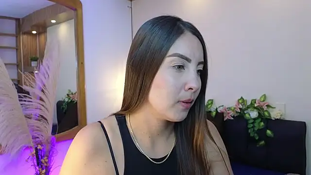 Valery Gil online show from 11-23-25, 02:06