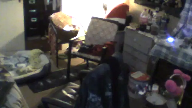 Snapshot of bigdaddyrooster chatting on 12-19-25, 07:37 bigdaddyrooster online show from 12-19-25, 07:37