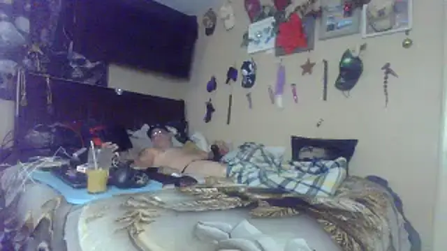 Snapshot of bigdaddyrooster chatting on 01-07-26, 08:28 bigdaddyrooster online show from 01-07-26, 08:28