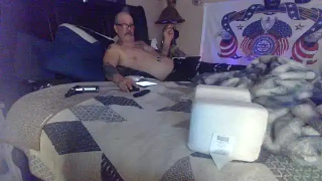 Snapshot of bigdaddyrooster chatting on 03-16-26, 09:46 bigdaddyrooster online show from 03-16-26, 09:46