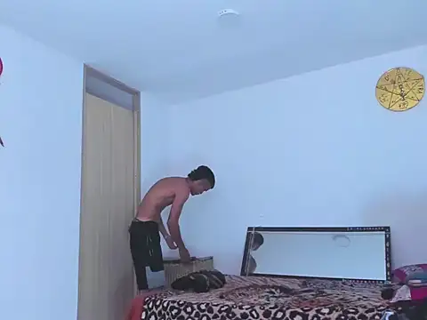 Lian-sex online show from 10-31-25, 06:53