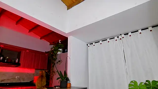 Snapshot of valeriahornier chatting on 05-26-26, 02:40 valeriahornier online show from 05-26-26, 02:40