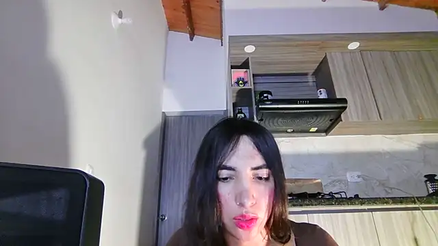Snapshot of valeriahornier chatting on 06-11-26, 02:53 valeriahornier online show from 06-11-26, 02:53