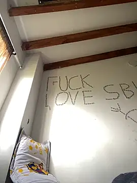 Snapshot of liam_Brooks9 chatting on 11-08-25, 01:00 liam Brooks9 online show from 11-08-25, 01:00