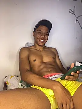 Snapshot of liam_Brooks9 chatting on 12-15-25, 12:53 liam Brooks9 online show from 12-15-25, 12:53