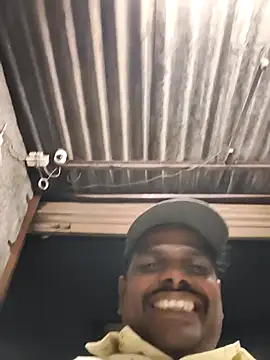 Snapshot of RNlov chatting on 11-19-25, 02:06 RNlov online show from 11-19-25, 02:06