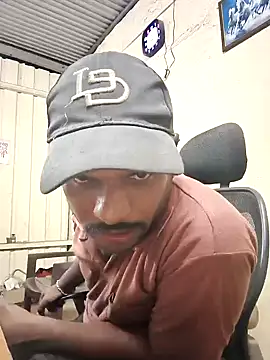 Snapshot of RNlov chatting on 02-11-26, 03:28 RNlov online show from 02-11-26, 03:28