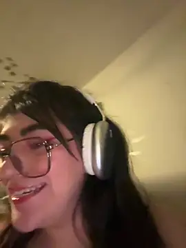 milky denni online show from 06-07-26, 04:05