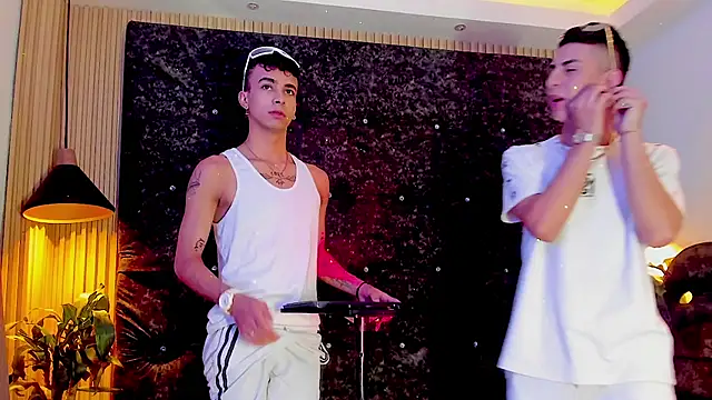 the fenix boy online show from 10-25-25, 08:36