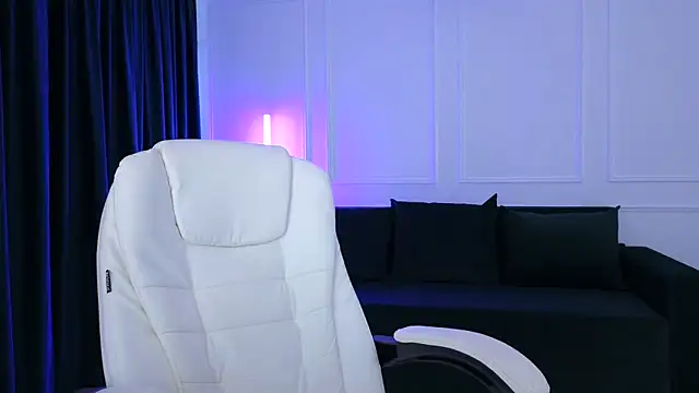 ashlleyn online show from 01-06-26, 06:28