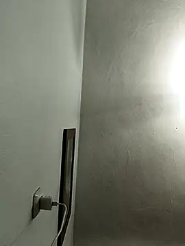 Bugattiveyron1 online show from 12-04-25, 09:45