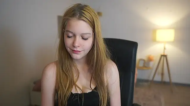 lisa mccoy  online show from 02-16-26, 06:59