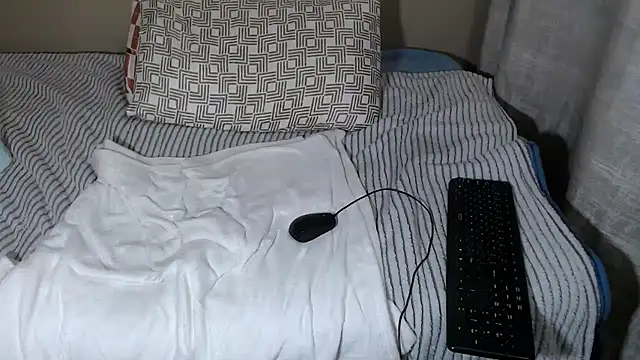 RissaGx online show from 10-30-25, 07:43