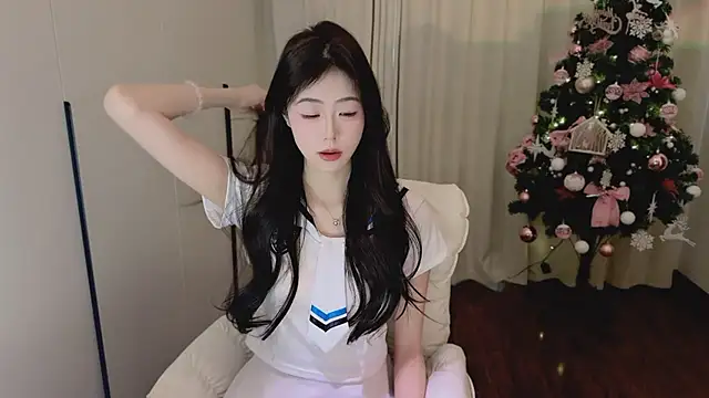 Onecutelittle online show from 01-12-26, 07:24