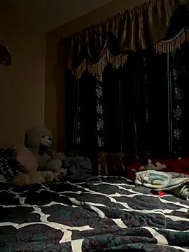 Snapshot of chocolatestrawberrydips chatting on 12-20-25, 05:14 chocolatestrawberrydips online show from 12-20-25, 05:14