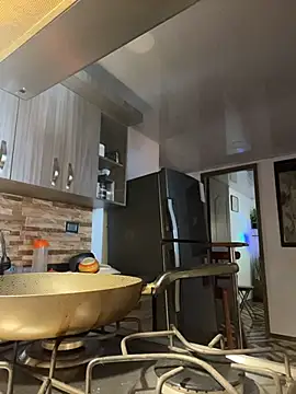 FreszX online show from 02-20-26, 03:34