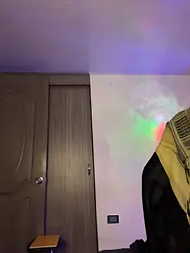 FreszX online show from 04-27-26, 05:33