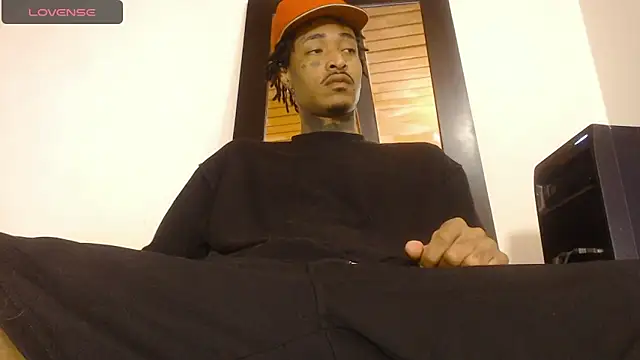 Snapshot of Anaconda_larga chatting on 06-14-26, 01:02 Anaconda larga online show from 06-14-26, 01:02