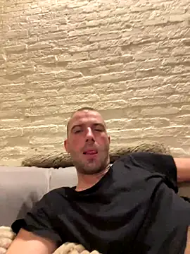 Rotteei1 online show from 10-25-25, 05:26