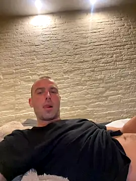 Rotteei1 online show from 11-06-25, 07:04