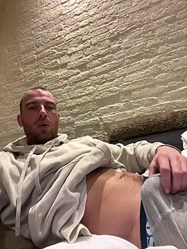 Rotteei1 online show from 12-16-25, 04:06