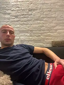 Rotteei1 online show from 03-07-26, 08:55