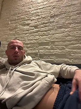 Rotteei1 online show from 03-12-26, 10:49