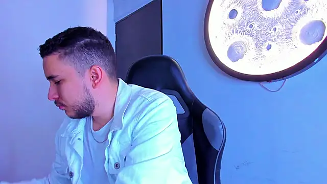 mike 257 online show from 04-25-26, 11:35