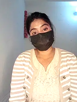 Snapshot of Hot_Angle chatting on 11-21-25, 01:04 Hot Angle online show from 11-21-25, 01:04