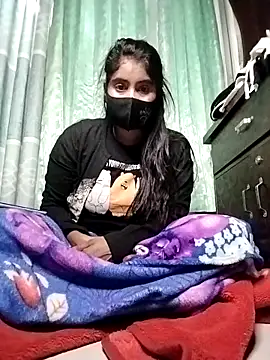 Snapshot of Hot_Angle chatting on 12-13-25, 10:04 Hot Angle online show from 12-13-25, 10:04