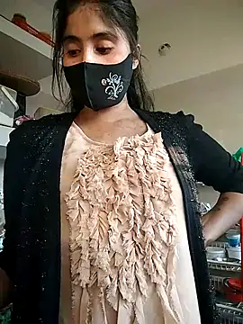 Snapshot of Hot_Angle chatting on 12-16-25, 10:20 Hot Angle online show from 12-16-25, 10:20