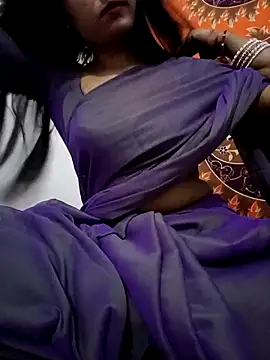 Snapshot of Hot_Angle chatting on 03-30-26, 01:23 Hot Angle online show from 03-30-26, 01:23